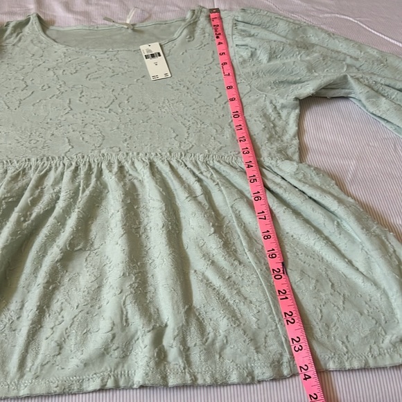 Mint green MAEVE Blouse Sz Medium - Picture 8 of 8
